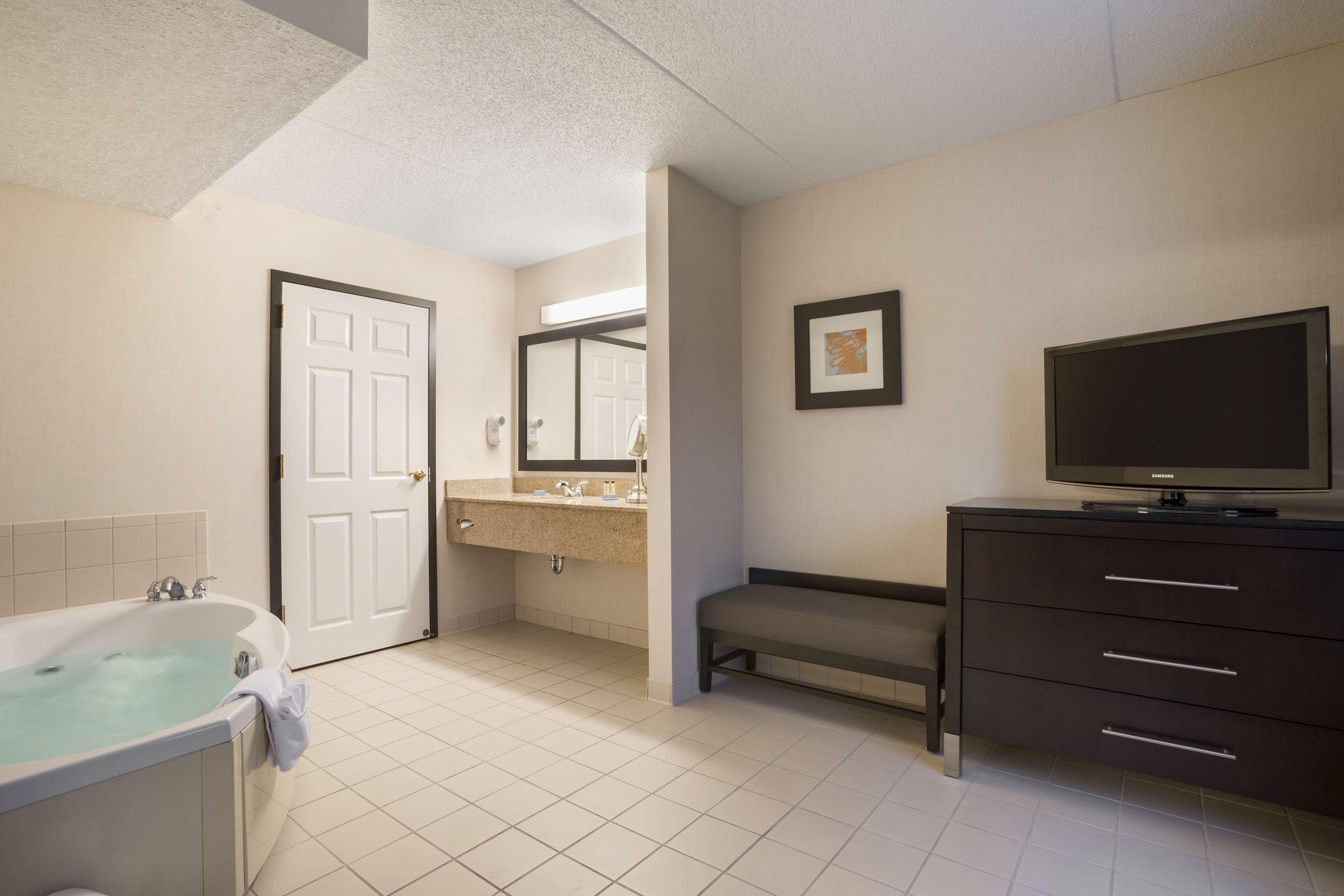 Wingate By Wyndham Sylvania-Toledo Екстериор снимка