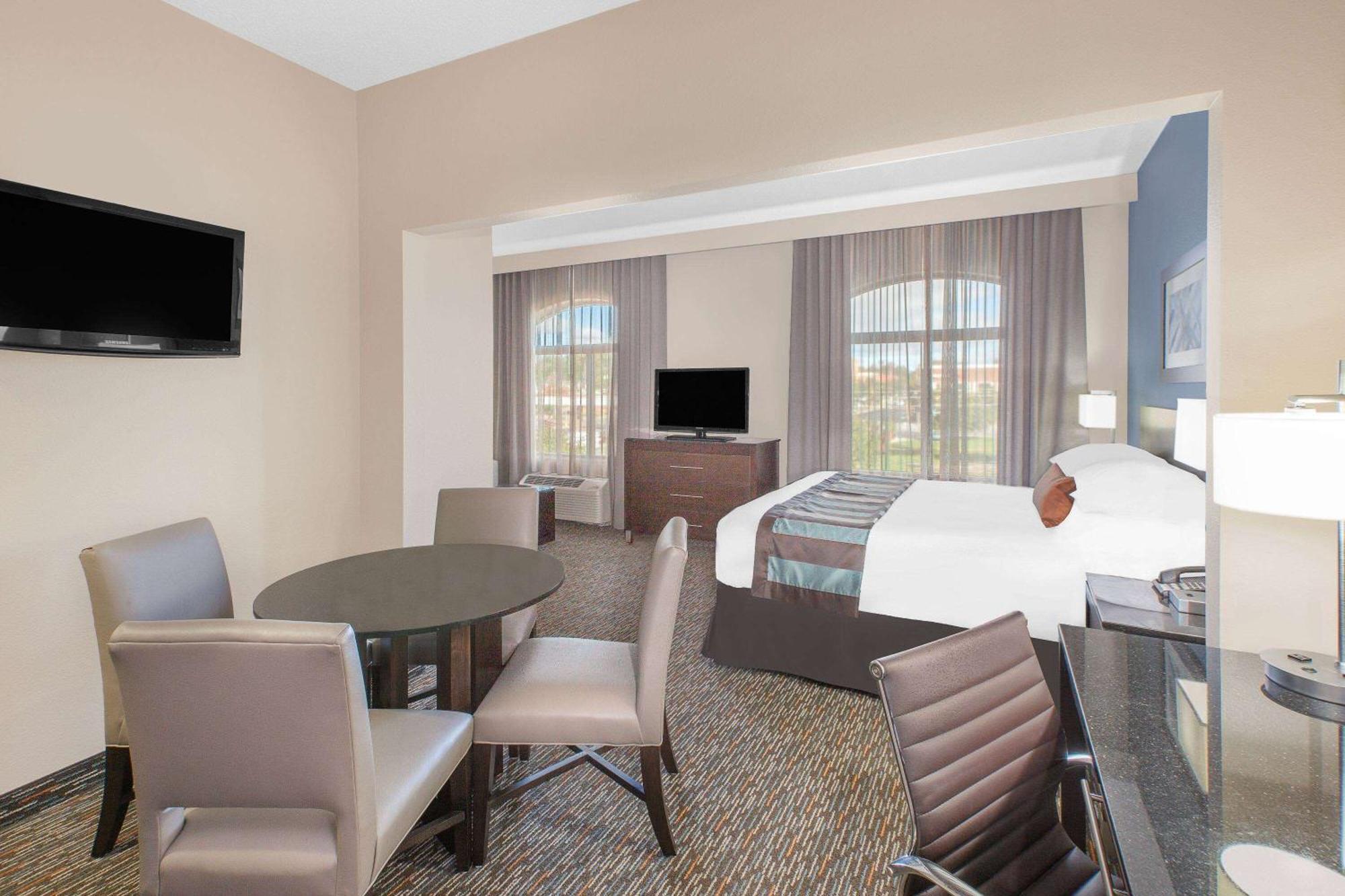 Wingate By Wyndham Sylvania-Toledo Екстериор снимка